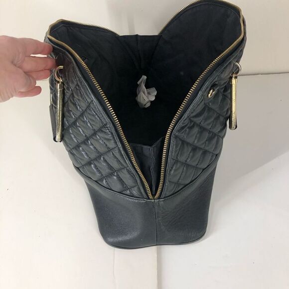 ZARA Leather‎ Black Quilted Purse Metal/Leather Handles -15" x 10" x 6" - Picture 6 of 10